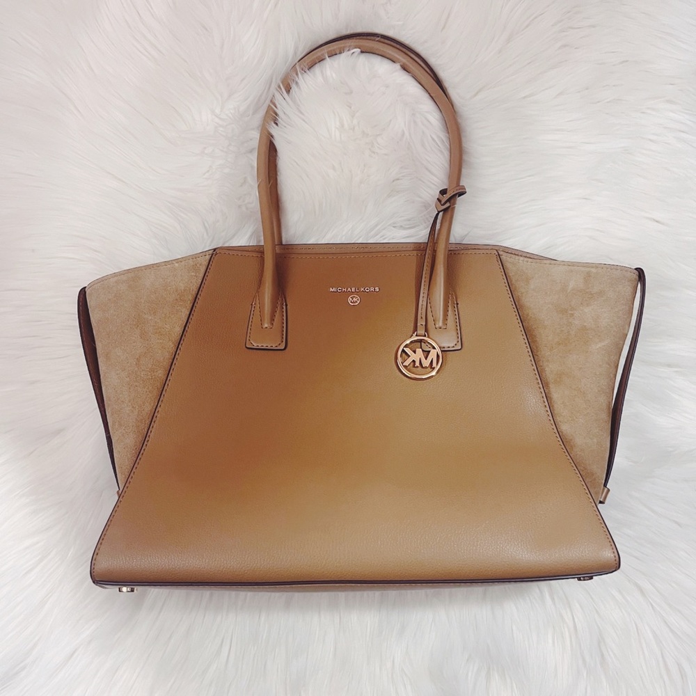 Michael Kors Tan Large Bag✨brand new